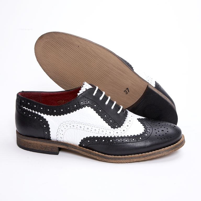 Black and white brogues ladies Shop for women's flats with ASOS. Discover our selection of ballet flats, oxfords, brogues, loafers, and flat boots in a range of styles and colours.